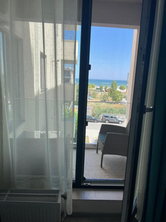 Emi Apartment Mamaia Нэводари Экстерьер фото