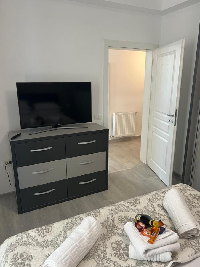 Emi Apartment Mamaia Нэводари Экстерьер фото